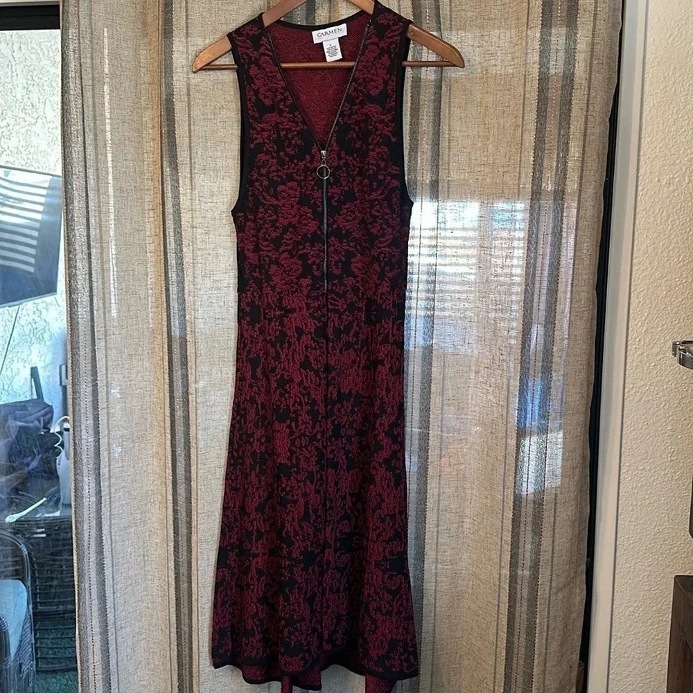 Carmen Marc Valvo Black and Burgundy Floral Knit Dress